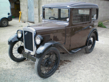 Austin Seven Saloon