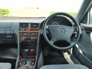 Mercedes C180