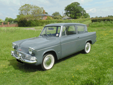 Ford Anglia 105E